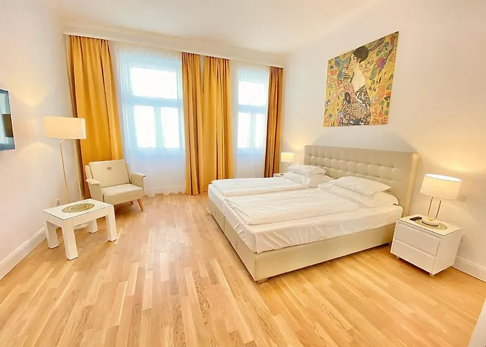 Steiner Residences Reumannplatz Vienna