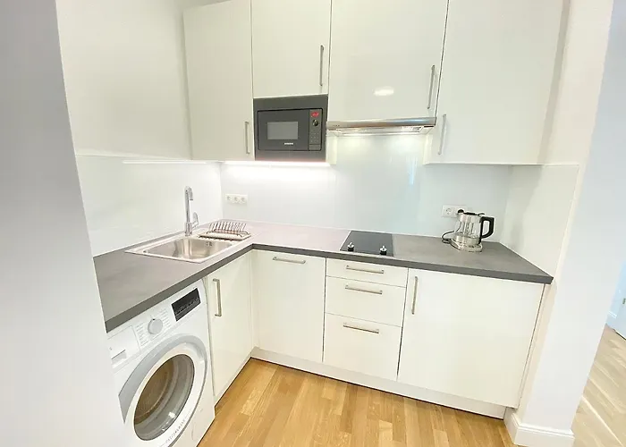 Steiner Residences Reumannplatz *