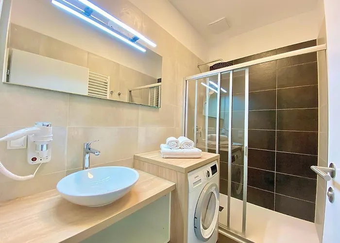 Steiner Residences Reumannplatz *