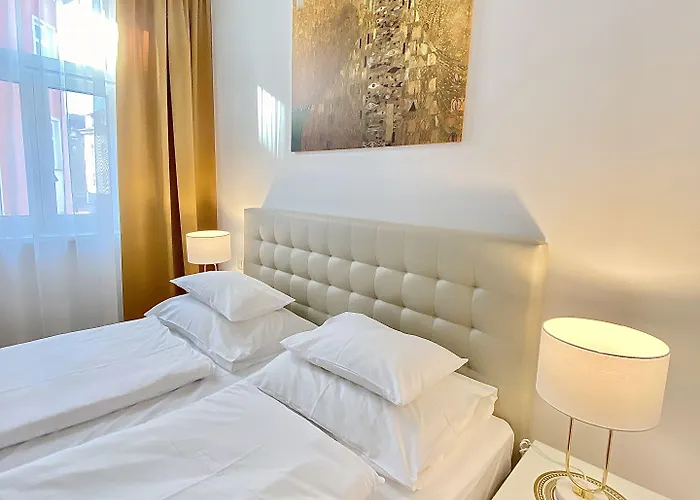 Steiner Residences Reumannplatz