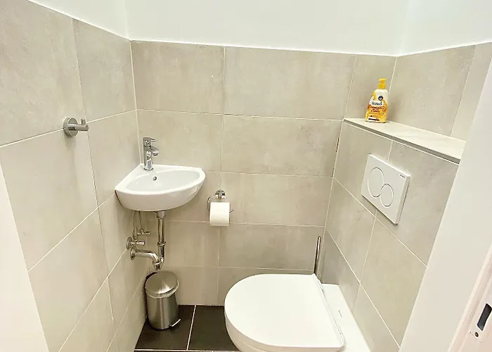 Steiner Residences Reumannplatz Apartment *