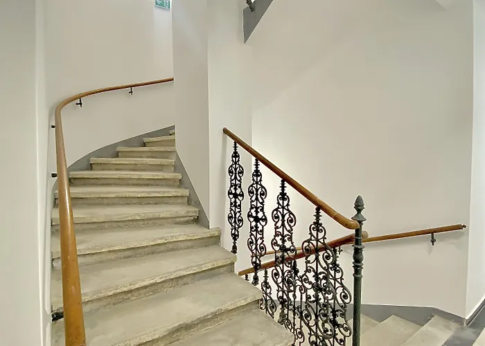 Steiner Residences Reumannplatz 公寓