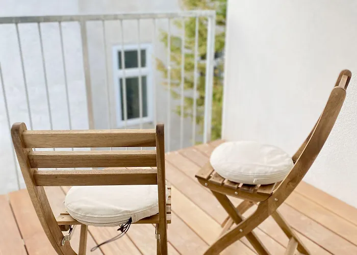 Steiner Residences Reumannplatz 公寓 *